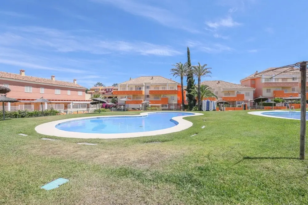 Las Cumbres in Islantilla