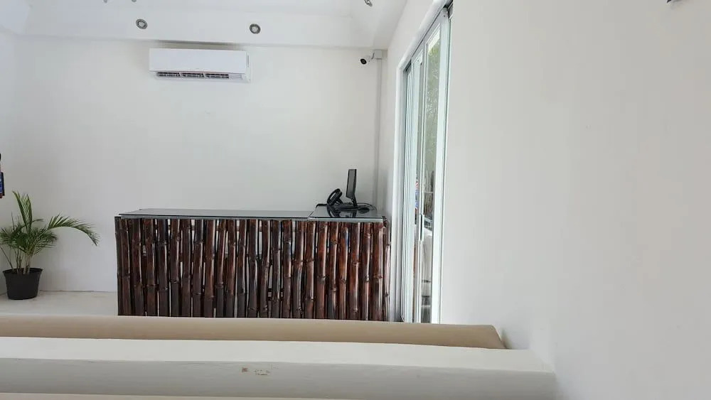 Jungle House Tulum Hotel & Hostal