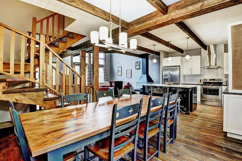 Chalet Alpins- 9010 Chemin des Alpages