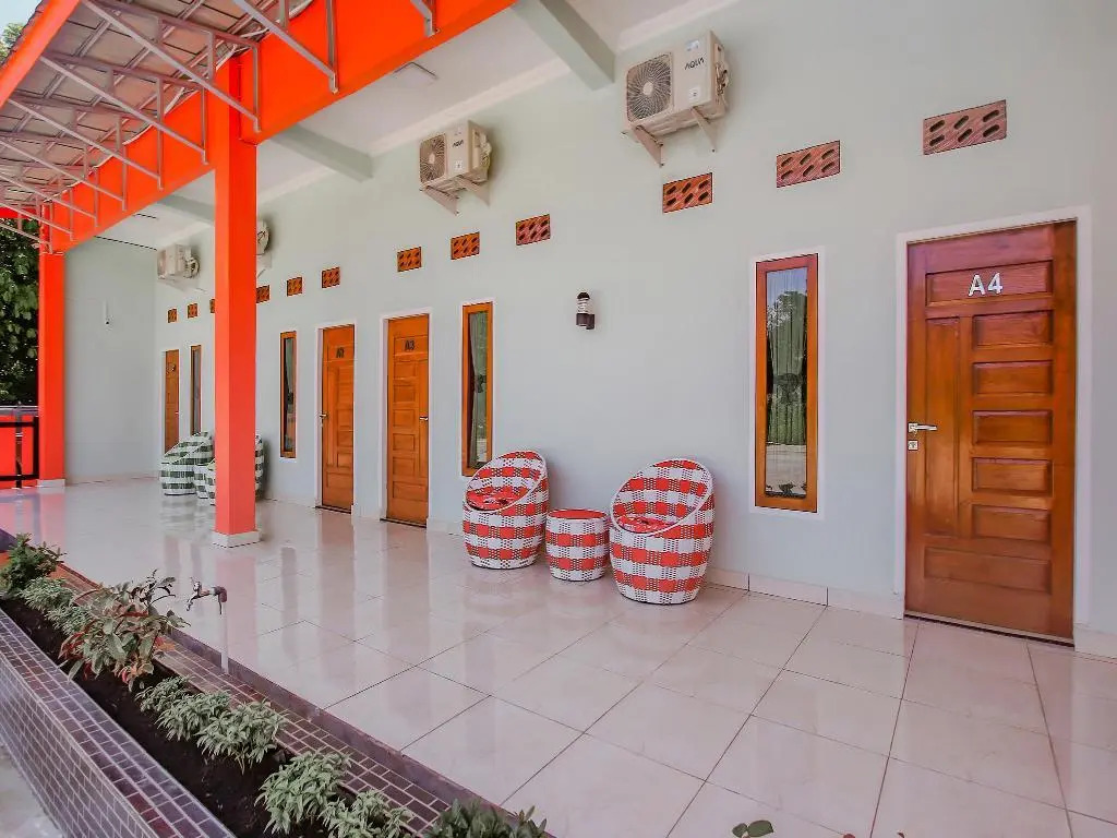 OYO 90063 Silver Homestay Syariah