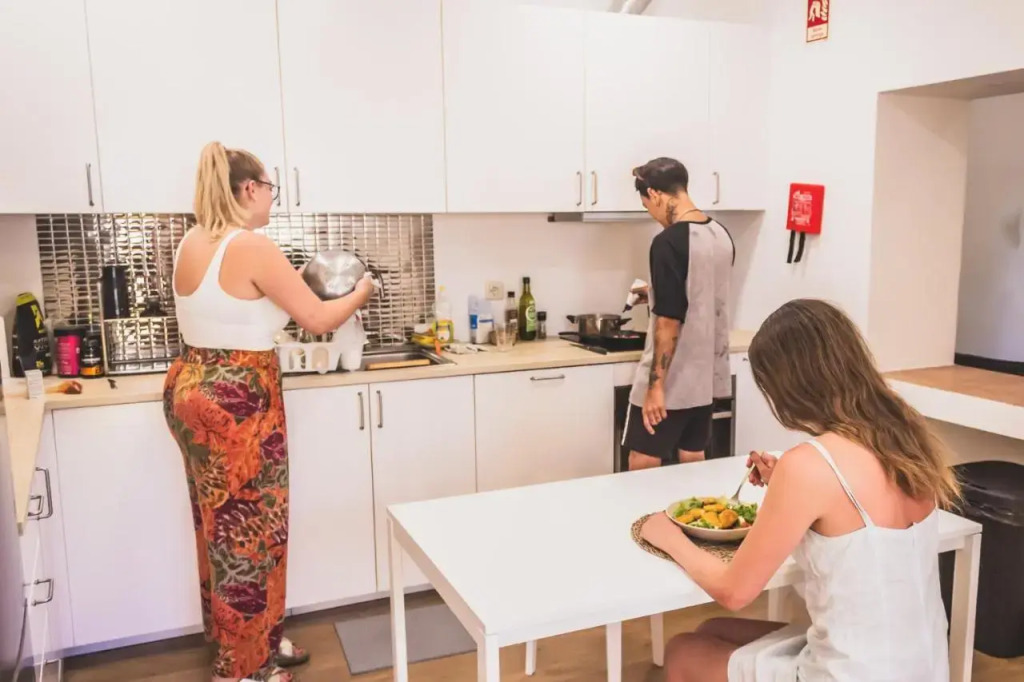 Rcs Hostel - Lagos Portugal