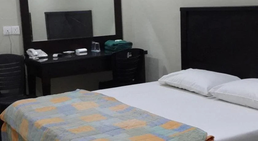 Leon Inn Jodoh Square