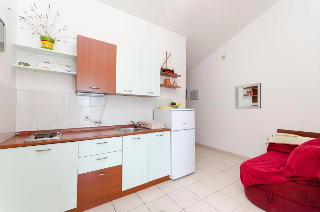 Apartments Mladen