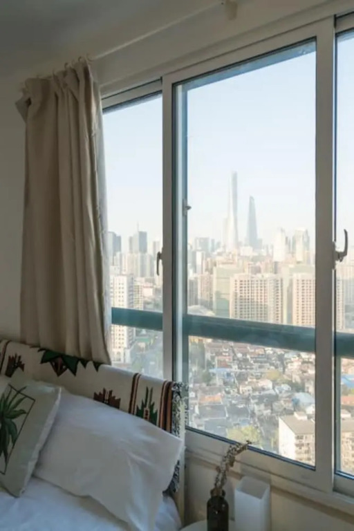 The Bund Daydream of Cupid