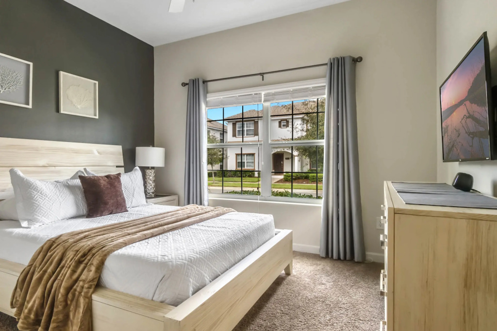 5 Bedrooms 4 Bathrooms Storey Lake 4921 Wa