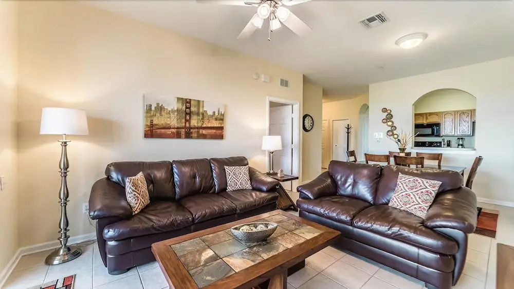 2774 Windsor Hills