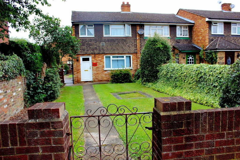 Heathrow Lodge