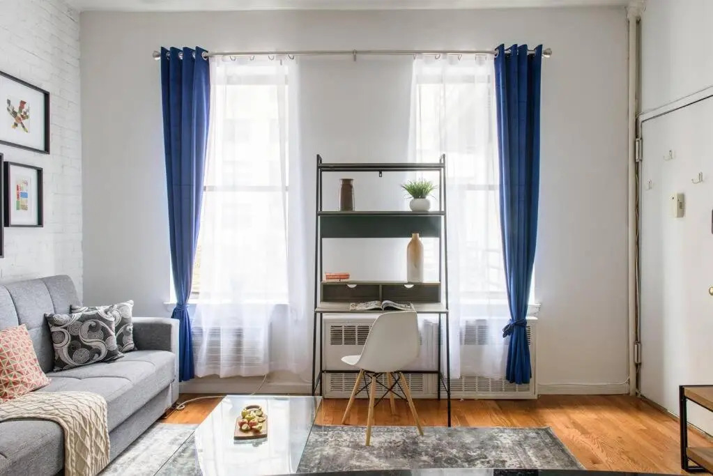 26-2b Gramercy Large 1BR WD in Unit Courtyard
