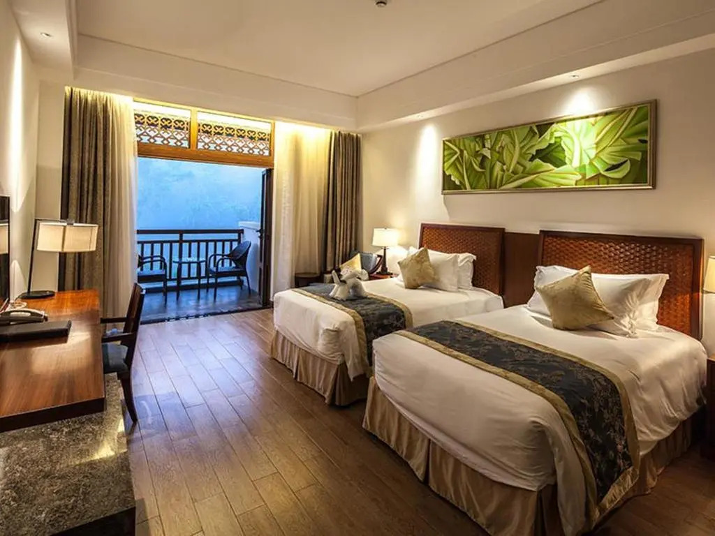 Wuzhishan Yatai Rainforest Resort Hotel