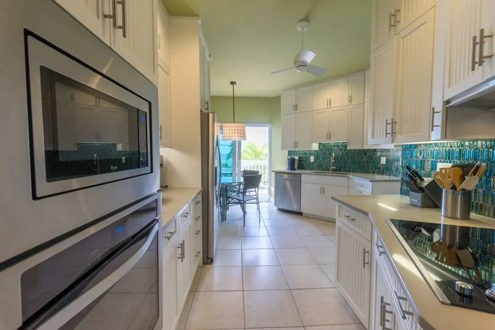Conch 4 Bedroom Townhouse by RedAwning