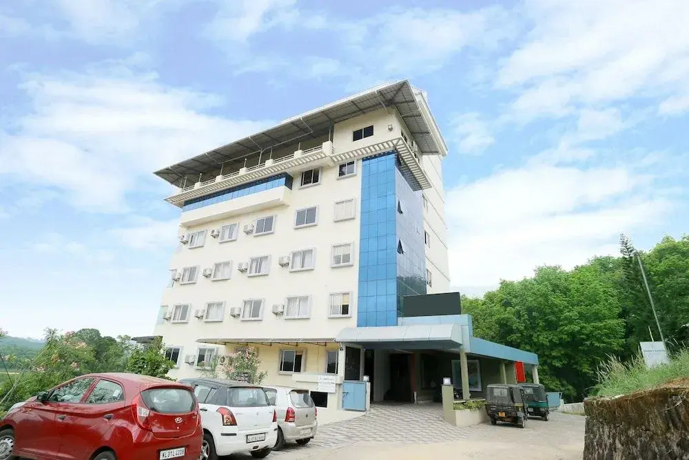 Oyo Flagship 41696 Hotel Tri-Star Regency