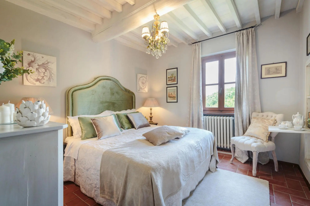 Bocciolo Stone Farmhouse