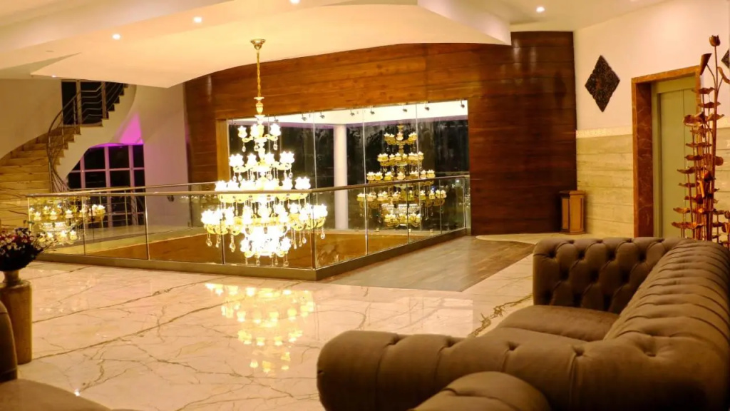 Tiaraa Hotels & Resorts
