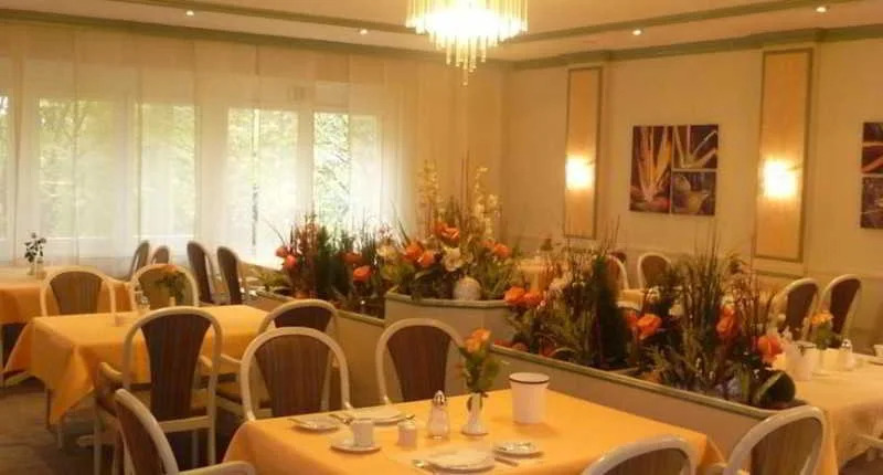 Avia Hotel & Resort