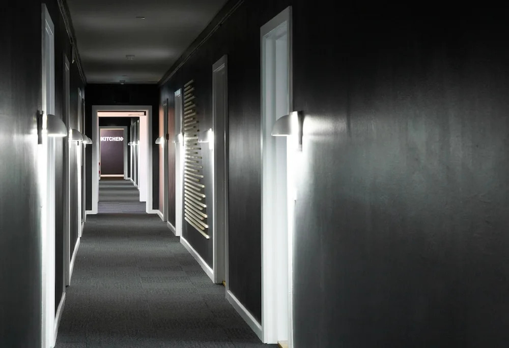Hotel-B