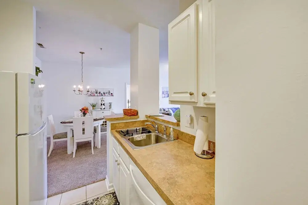 Pool Access & Easy Beach Days! Lewes Unit w/ Patio