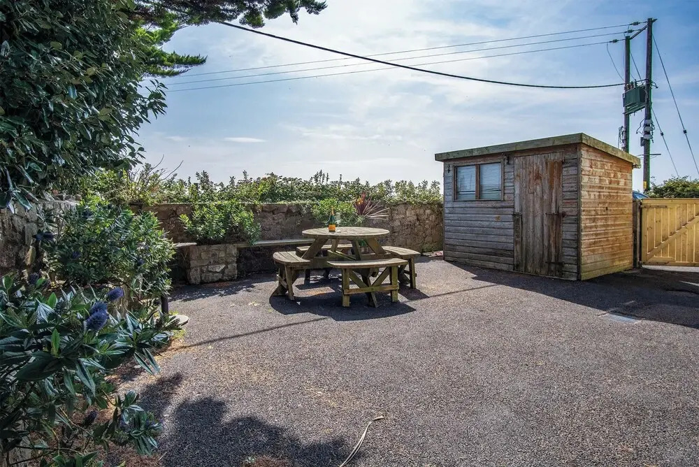 Lundy Lodge 1 Bedroom Annex Rhossili