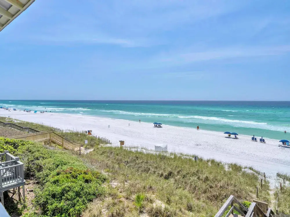 4BR Beachfront Home With Hot tub & Private Beach Access!