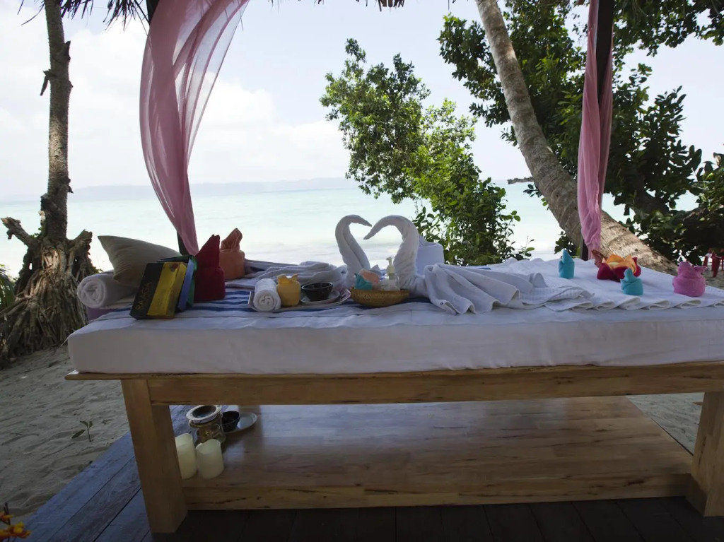 Symphony Palms Beach Resort And Spa