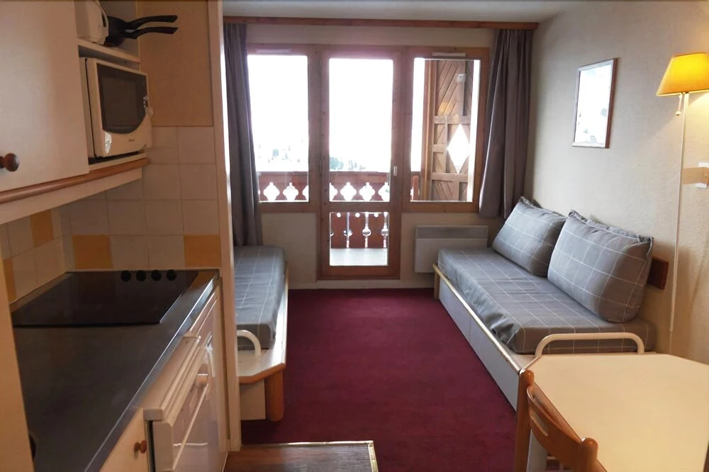 Belle Plagne 2 Room Apartment on Slopes for 5 People of 27 mÂ² Th309