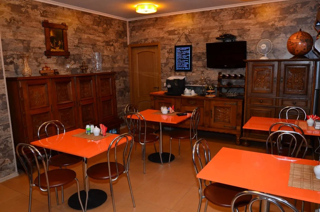Acorn Hotel