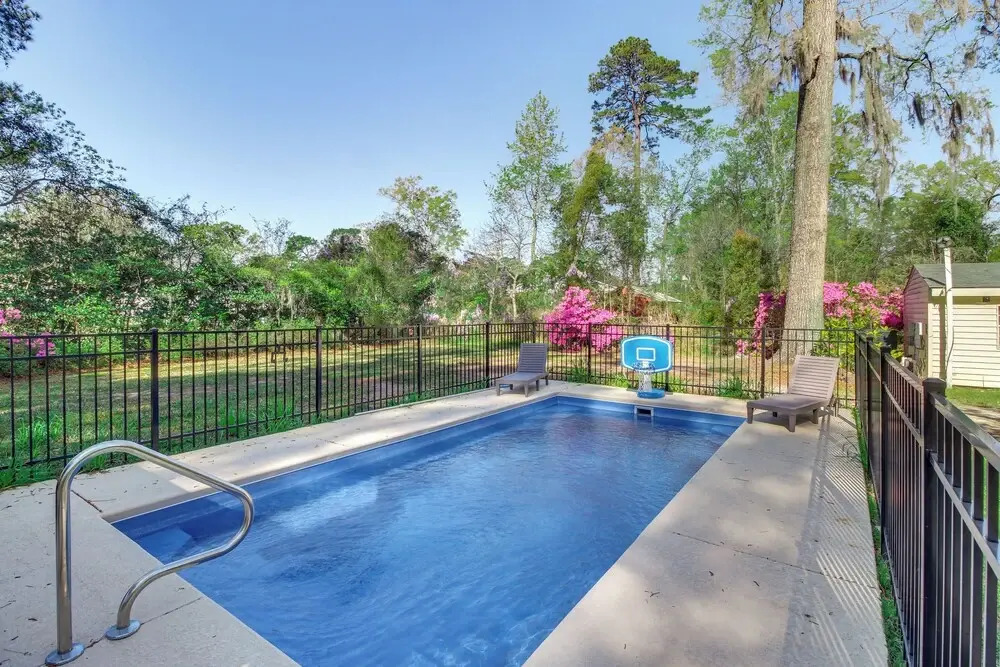 4 Mi to Savannah: Home w/ Gazebo & Seasonal Pool!