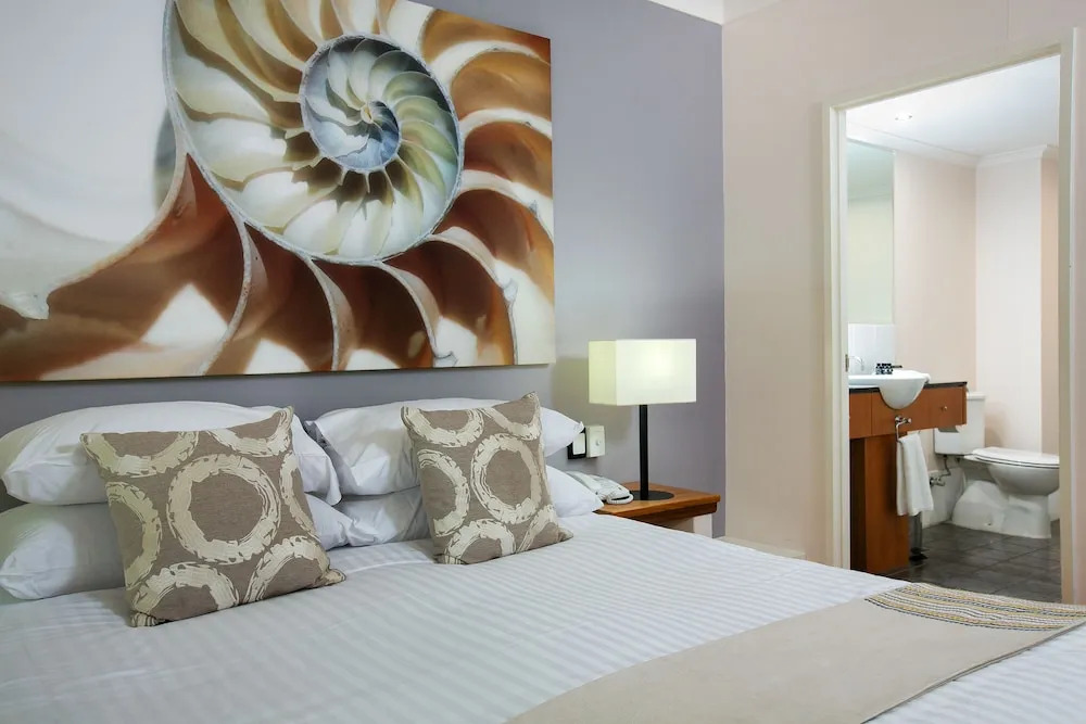 Absolute Beachfront at Alamanda 62