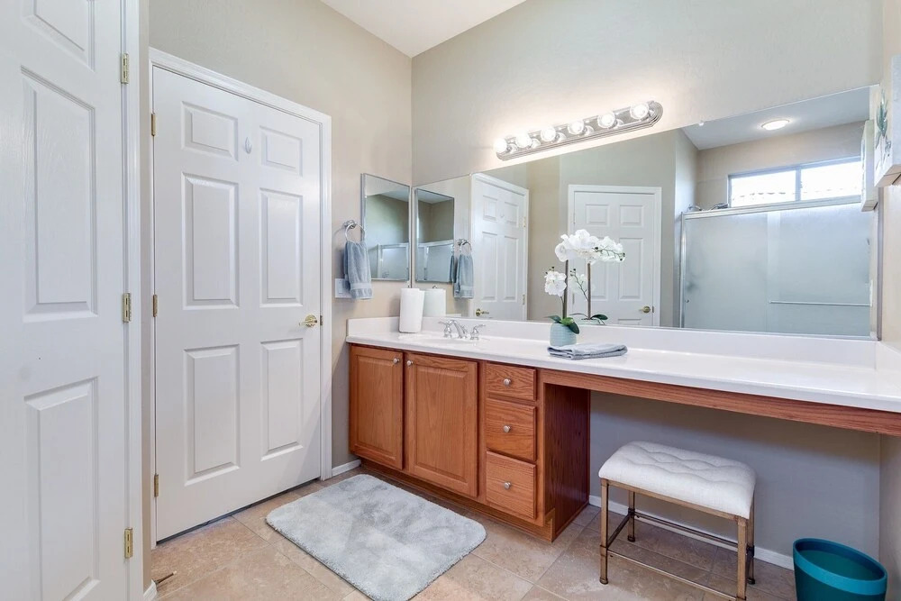 Sun City Grand 55+! Tranquil Yard! Amenities Galore! 3/2! 30 Night Minimum Stay! by Redawning