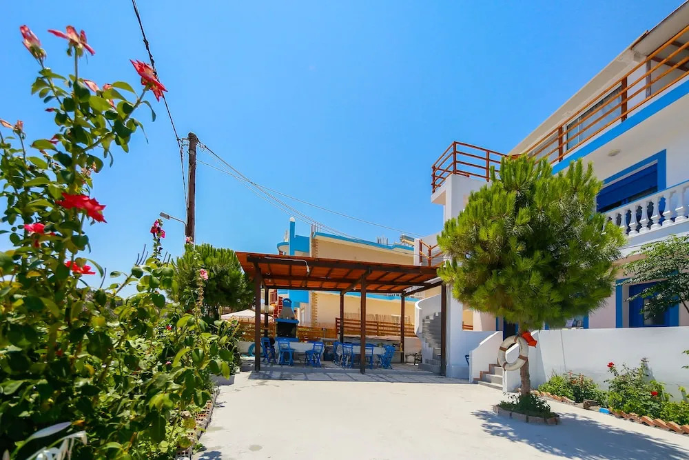 George Apartments Stegna