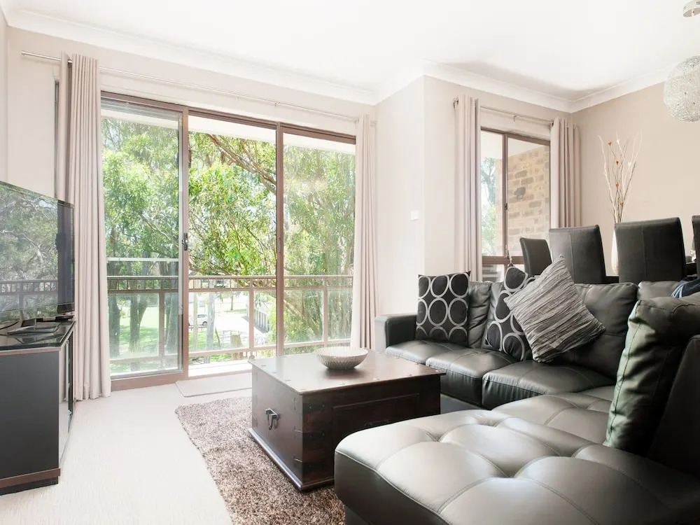 Nicholli, Bay Parklands, Unit 34/2 Gowrie Avenue