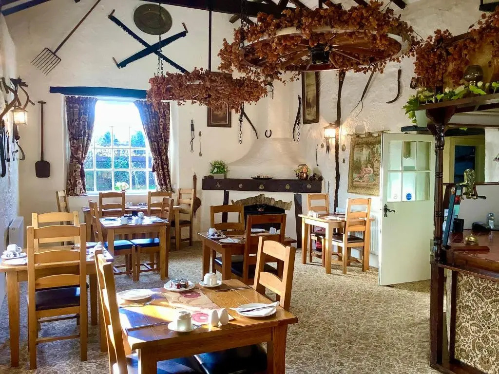 The Barn and Pinn Cottage