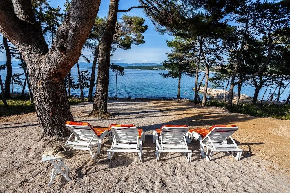 Mare & Mons Seafront Apartments