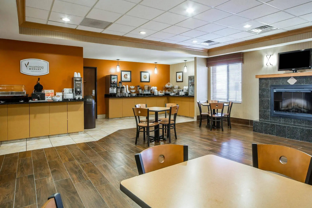 Sleep Inn & Suites Madison - Monona
