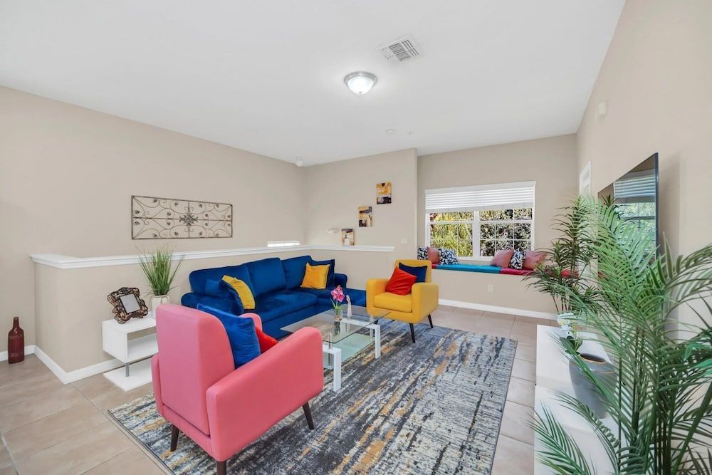 Brand NEW Garden View Condo Minutes to Disney