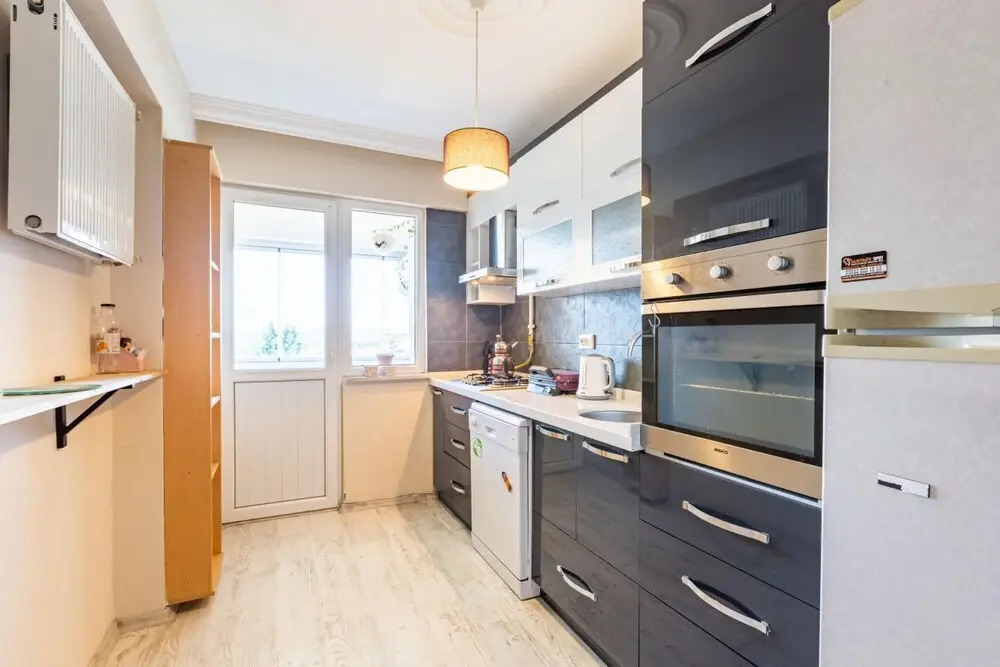Flat With Shared Pool Near Sabiha Gokcen Airport