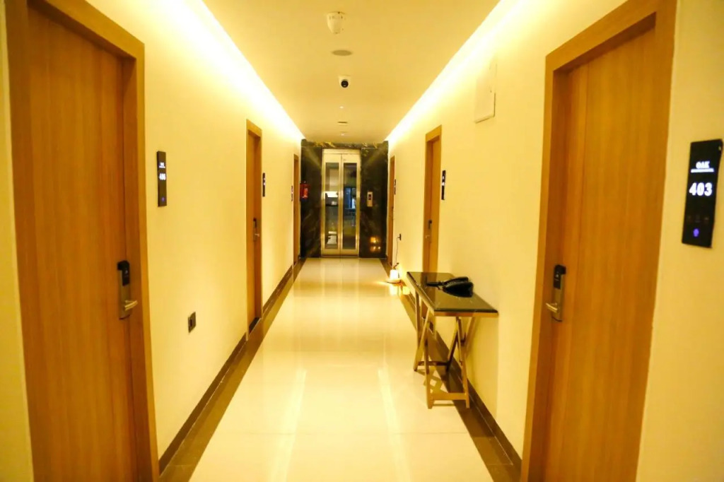 Oak Business Hotel