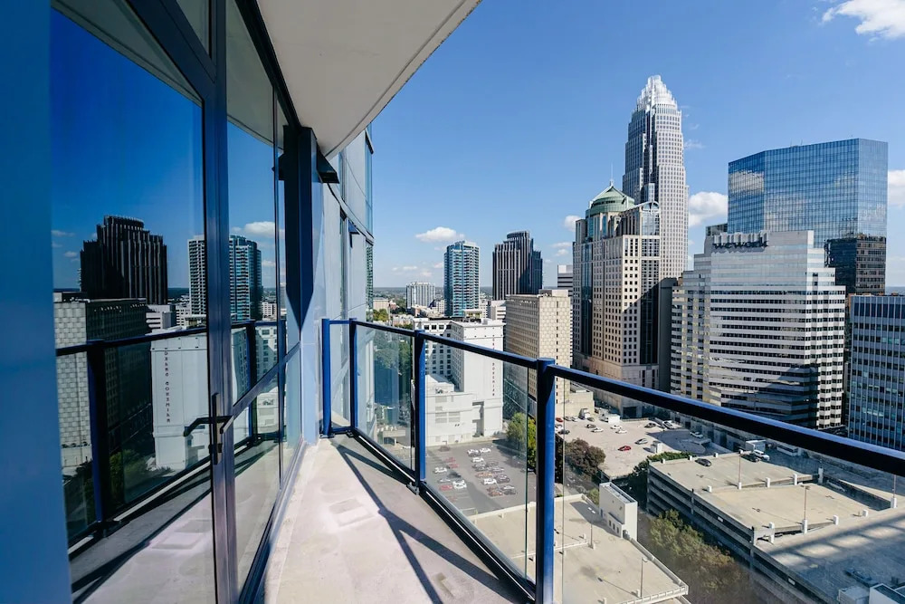 1br Uptown Charlotte Furnished Apartments 1 Bedroom Apts by RedAwning