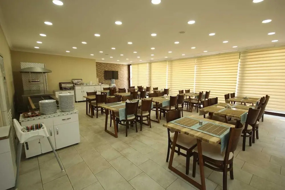 Alptekin Otel