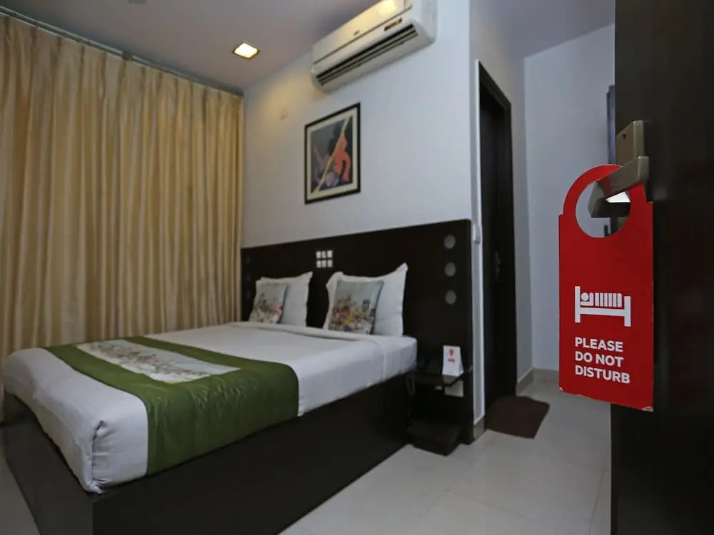 OYO 1245 Hotel Amby Inn
