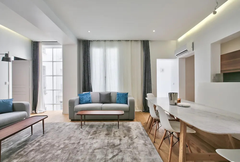 70 - Authentic Parisian Flat