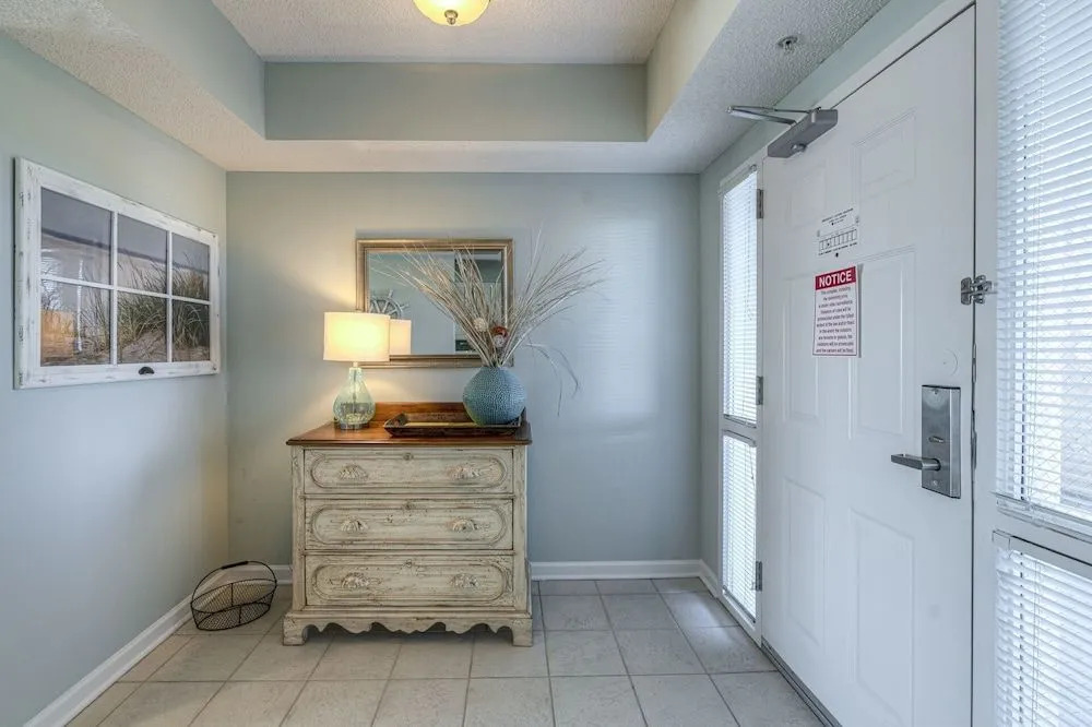 North Tower #407 3 Bedrooms 3 Bathrooms Condo