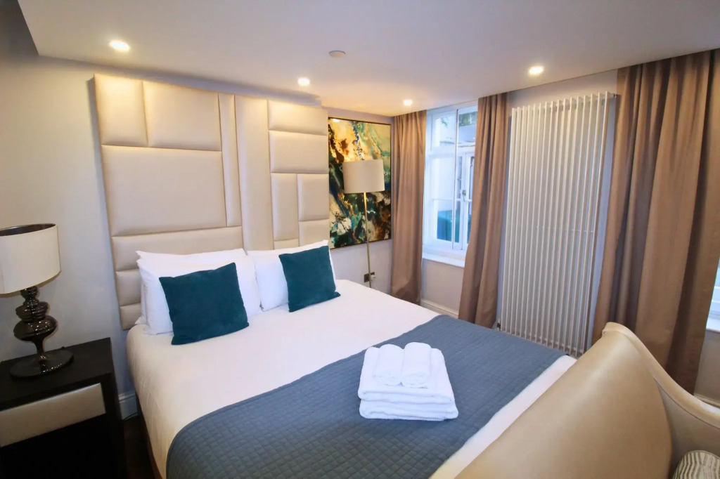 Baker Street by Viridian Apartments