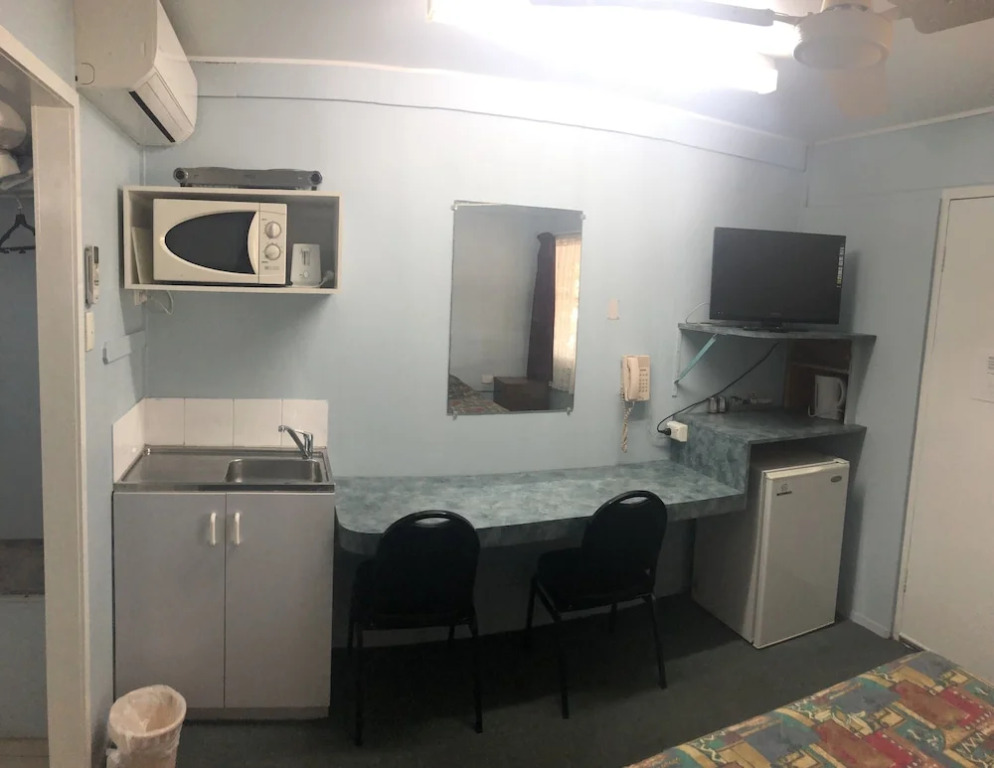 Y Motels Kingaroy