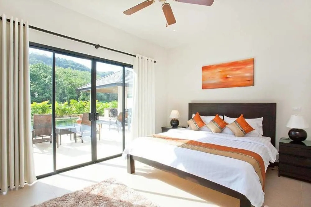 Villa Waew Opal 6 Bed Grand Property with In House Staff