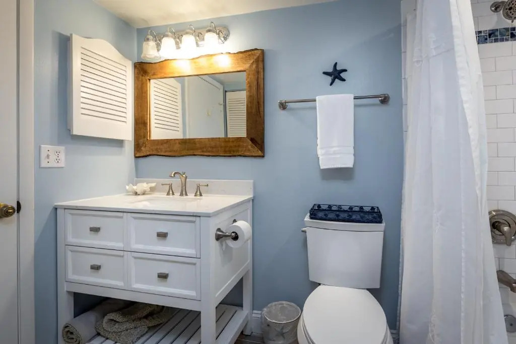 Castle Beach 105, Gulf Front, 2 Bedrooms, , Elevator, Sleeps 6, Heated Pool