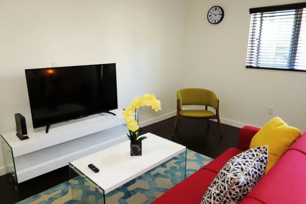 Hollywood Ace Residences