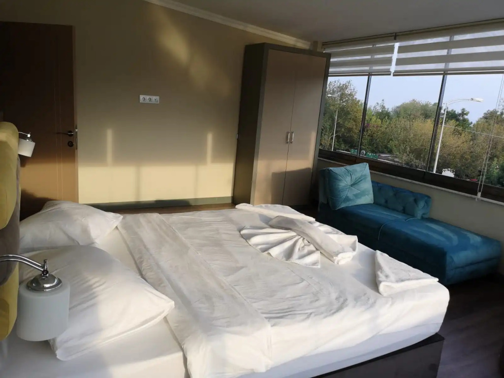 Microyal Hotel