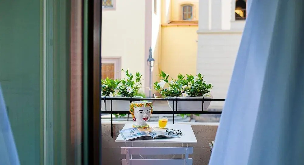 Sorrento Coast White Apartments 2