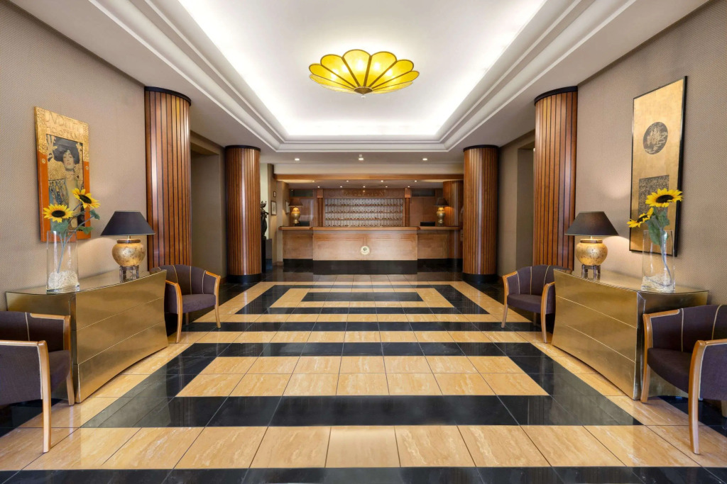 Ramada by Wyndham Naples