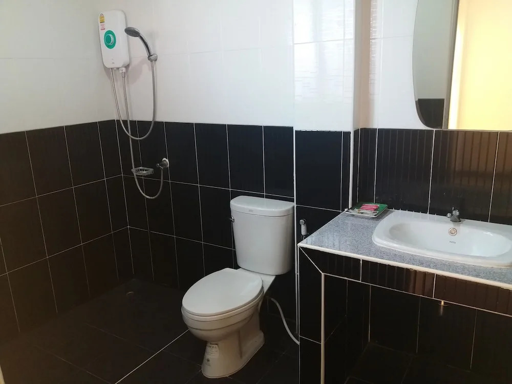 Aumnoychai Hotel Korat